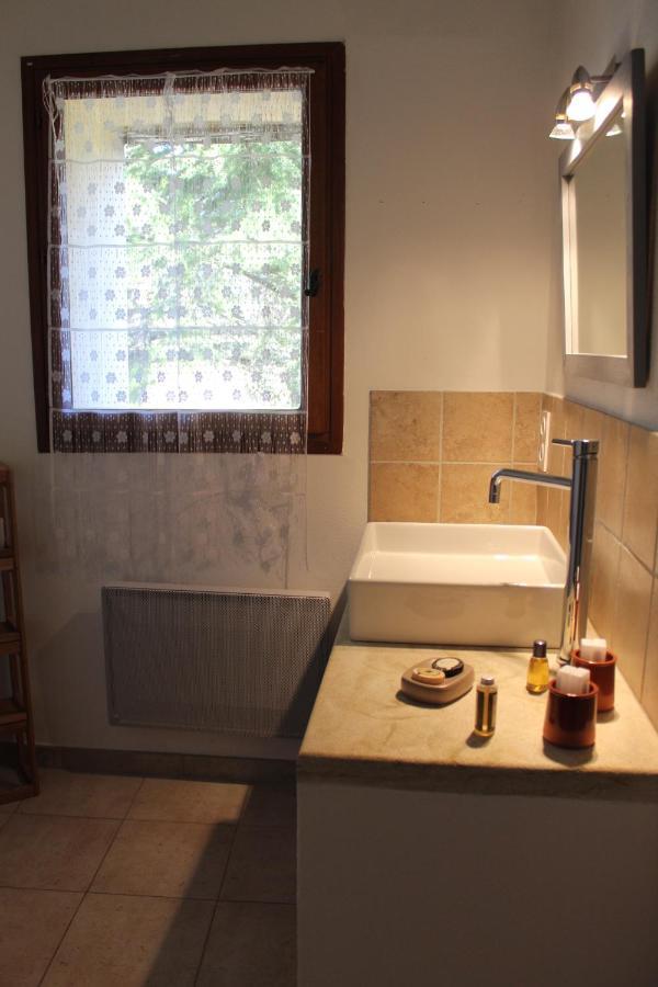 Les Logis De Paban Bed & Breakfast Crestet Luaran gambar