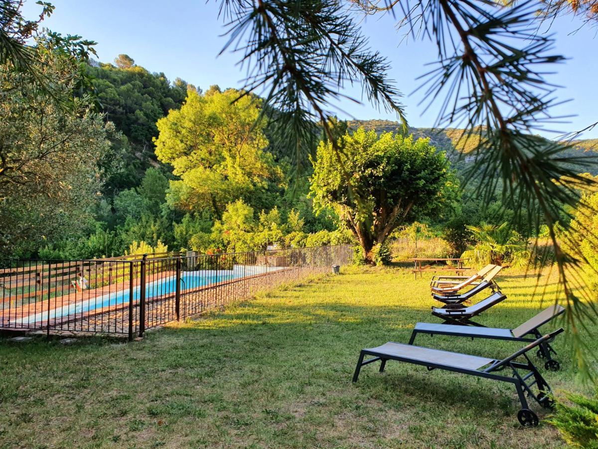 Les Logis De Paban Bed & Breakfast Crestet Luaran gambar